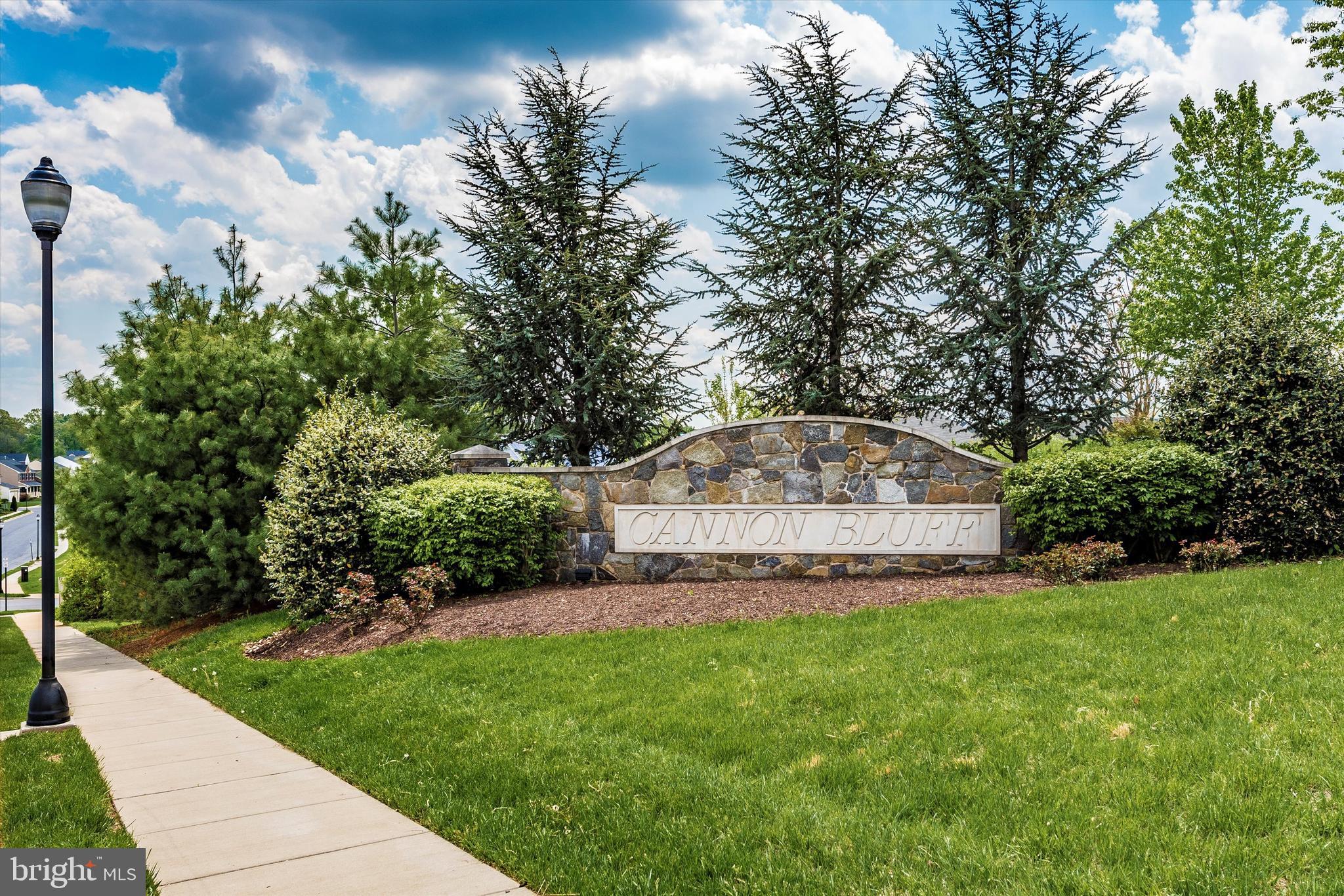 CANNON BLUFF - Residential