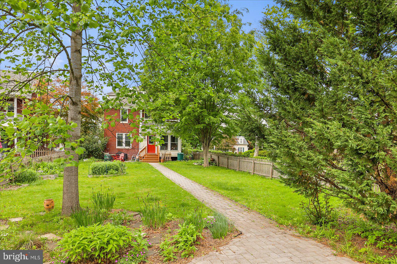 205 HANOVER STREET