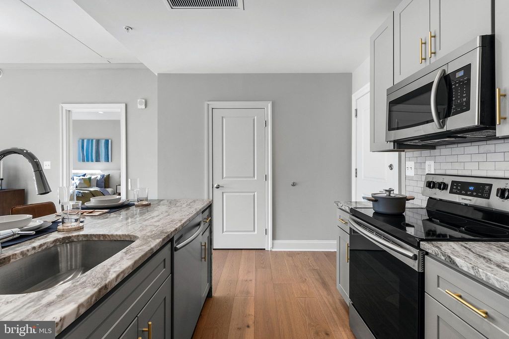 Photo of 60 N 23rd Street #1303, PHILADELPHIA, PA 19103 (MLS # PAPH2563022)