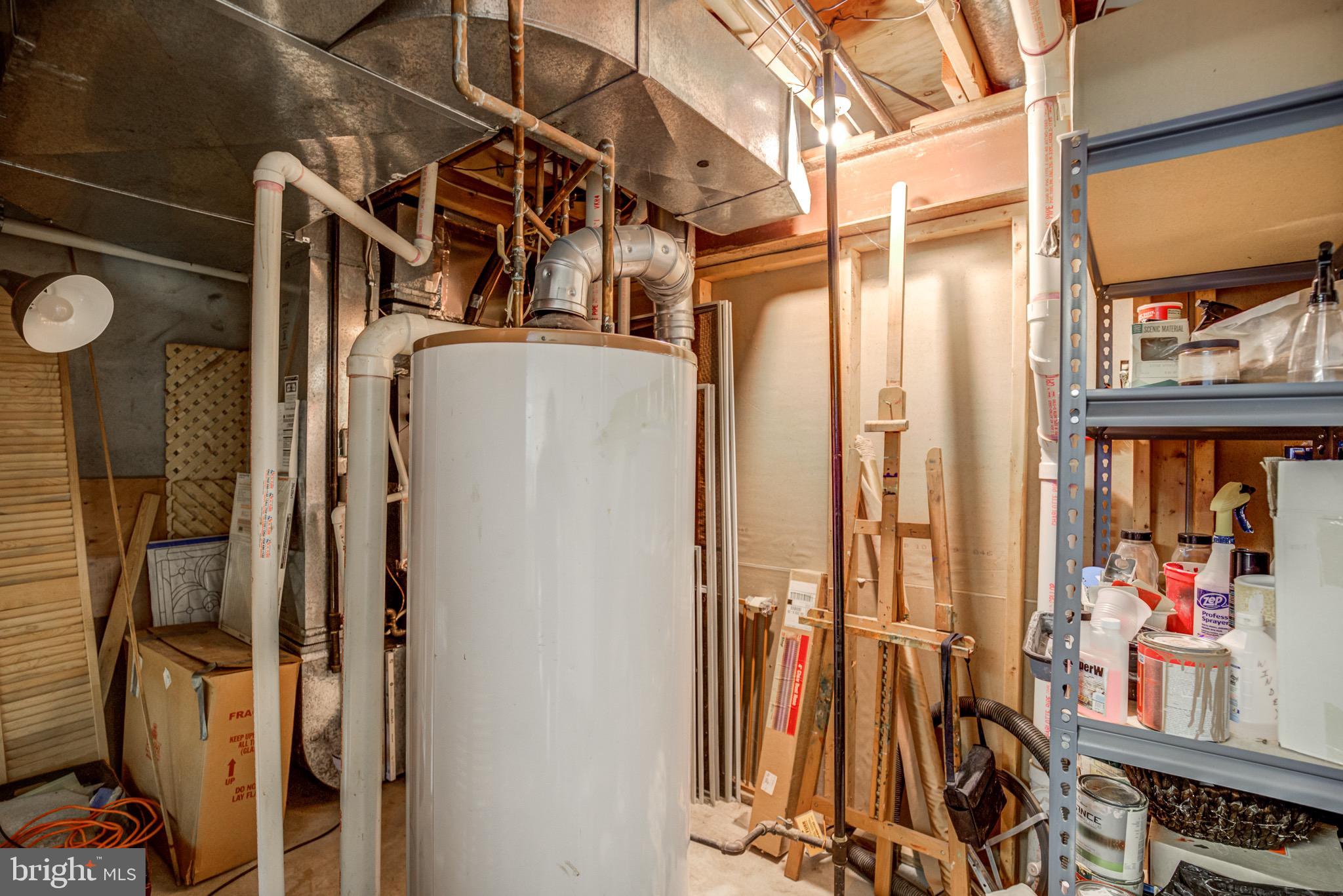 HAMPTON CHASE - Residential