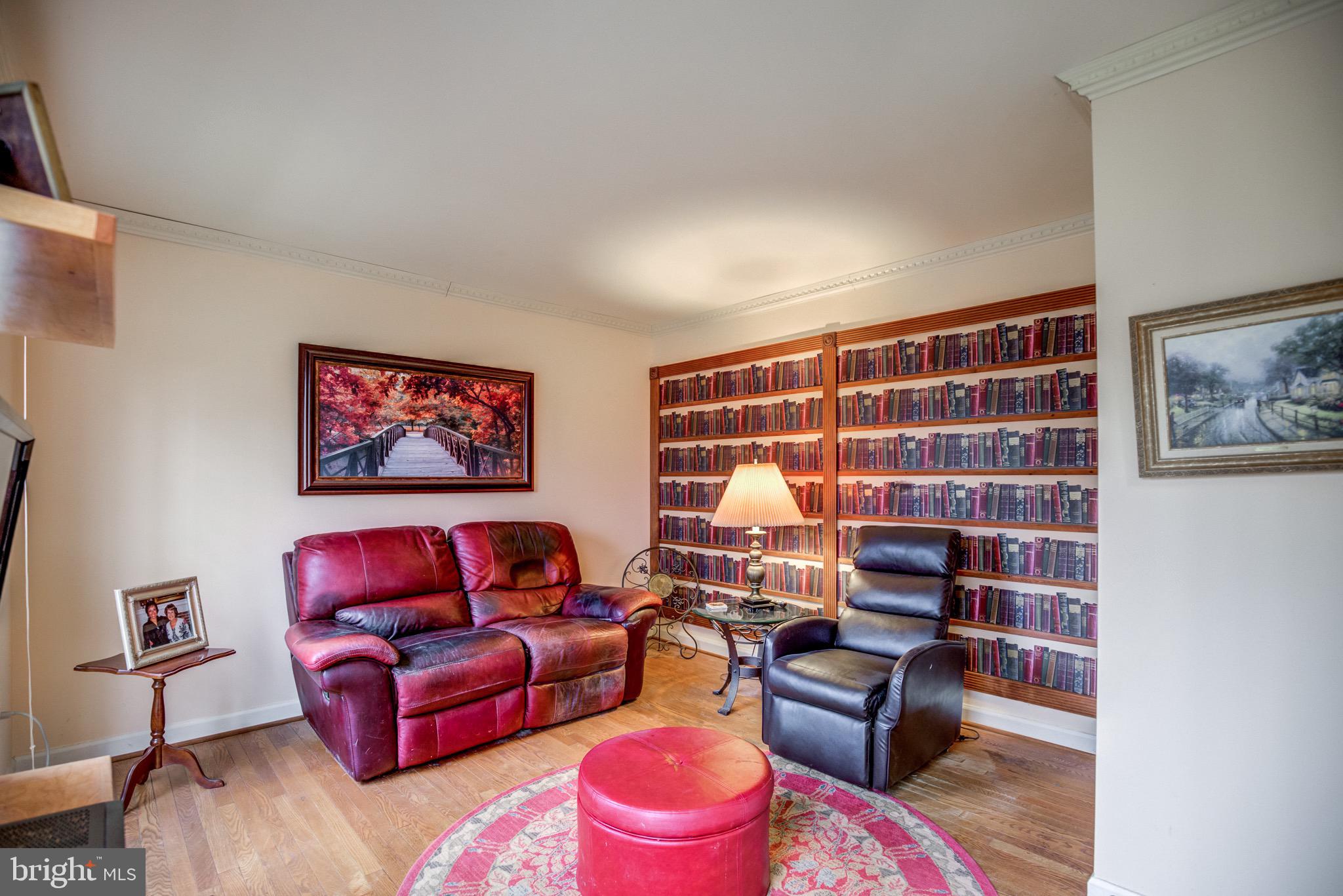 HAMPTON CHASE - Residential