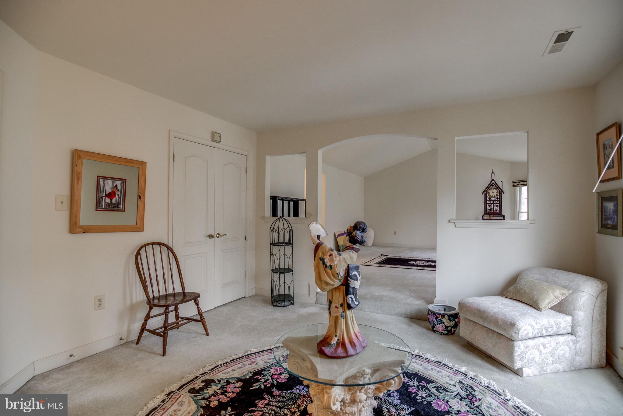 HAMPTON CHASE - Residential