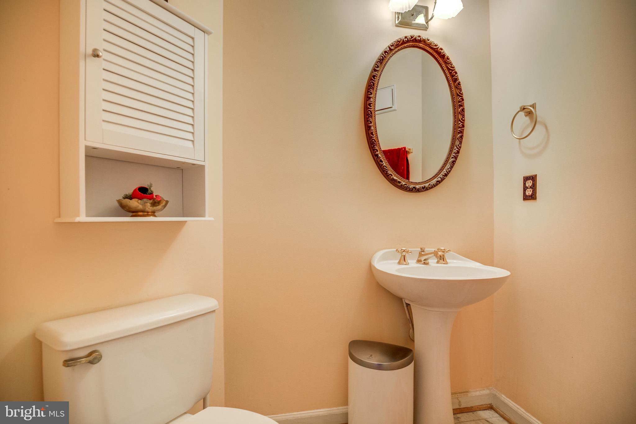 HAMPTON CHASE - Residential