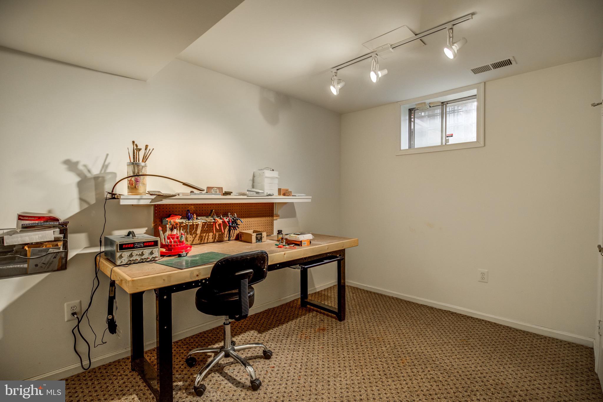 HAMPTON CHASE - Residential