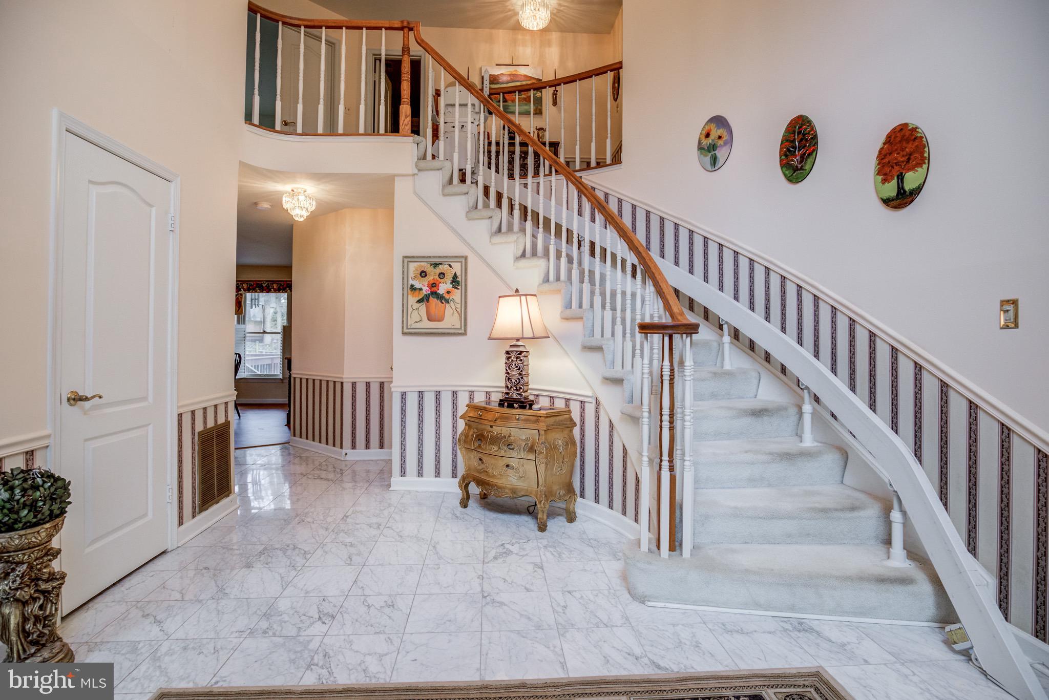 HAMPTON CHASE - Residential