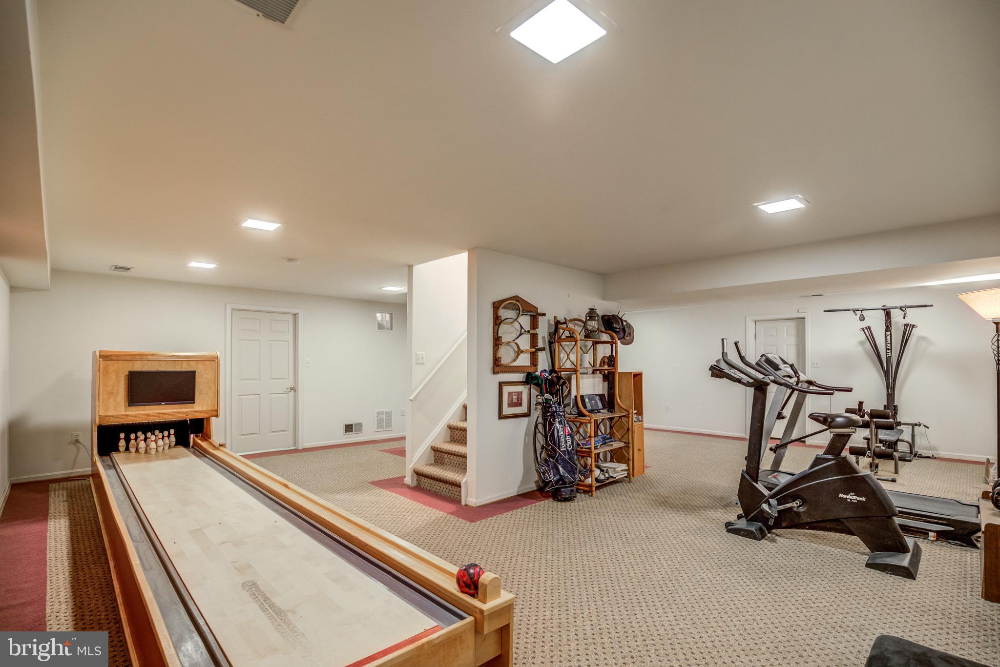 HAMPTON CHASE - Residential