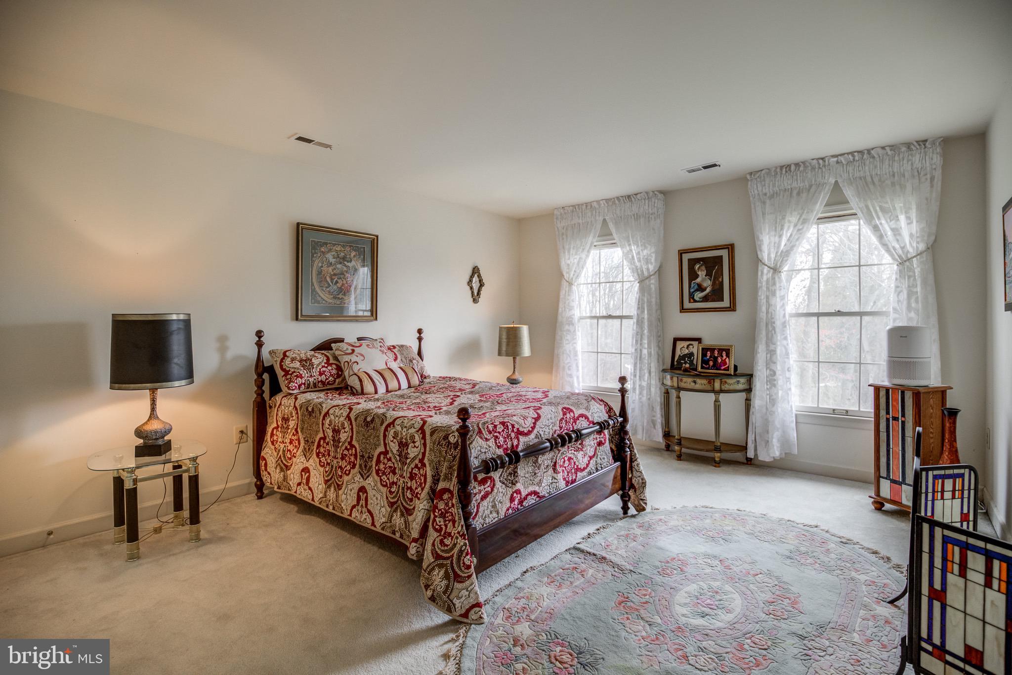 HAMPTON CHASE - Residential