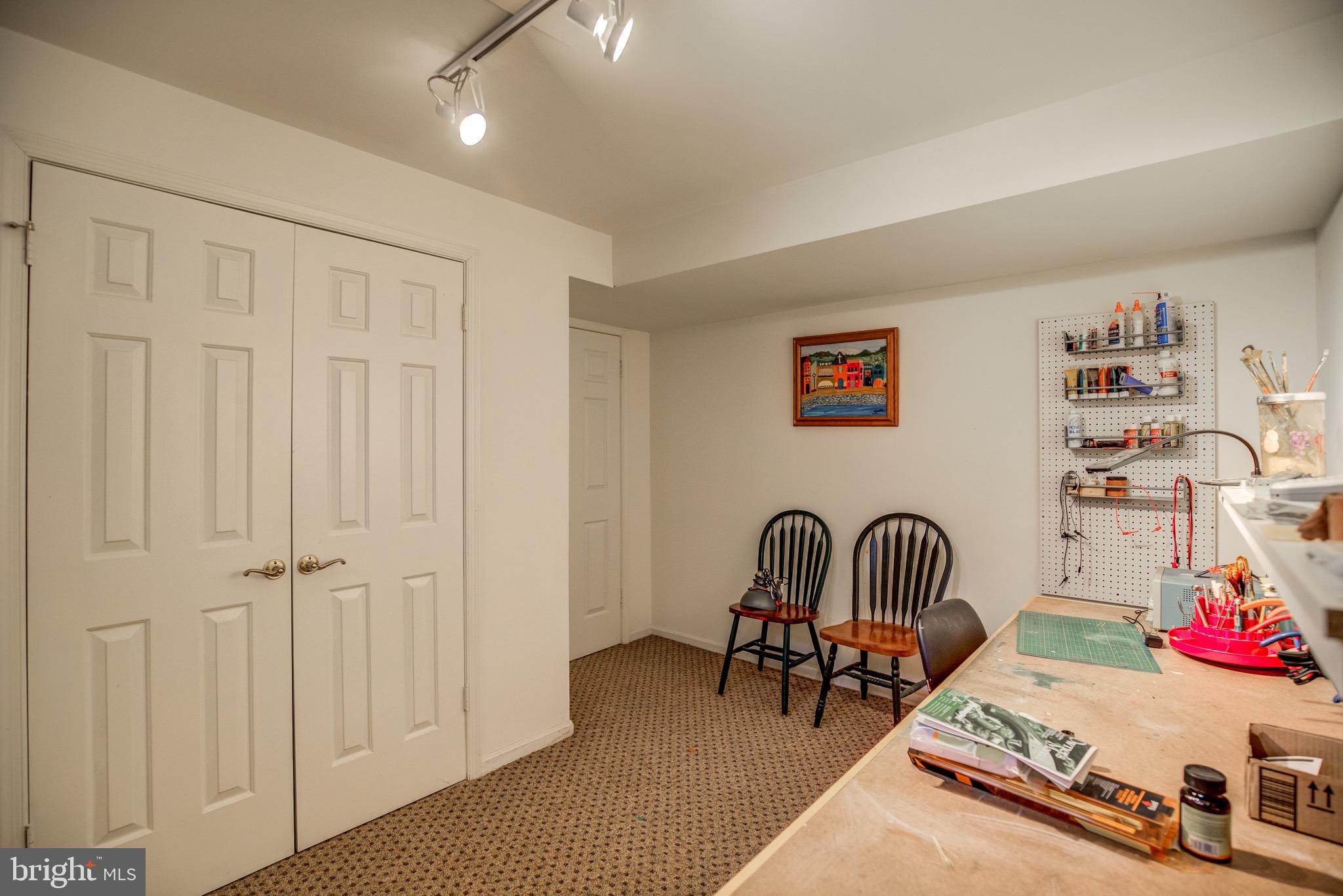 HAMPTON CHASE - Residential