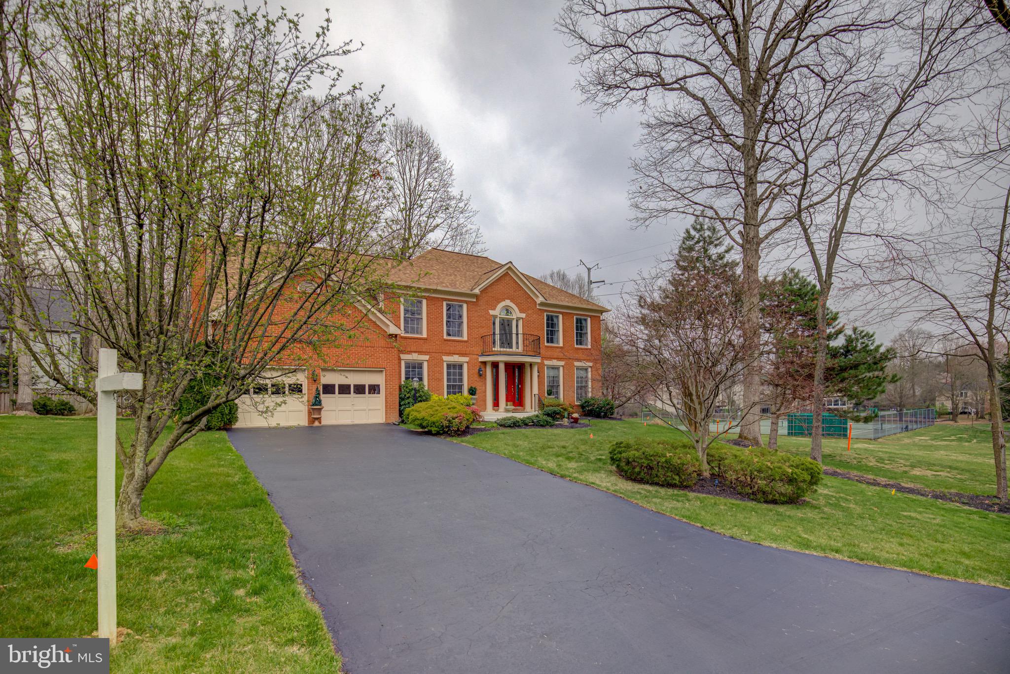 HAMPTON CHASE - Residential