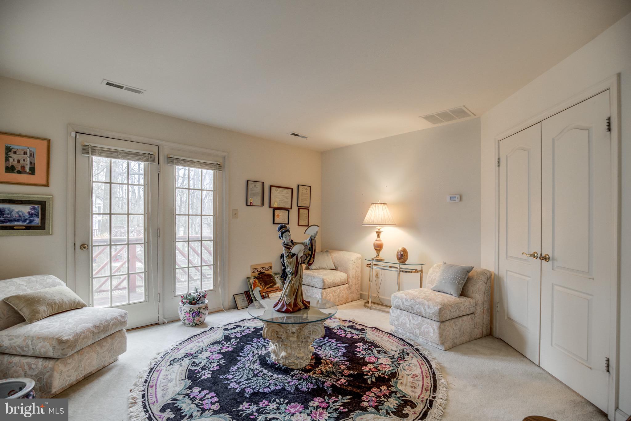 HAMPTON CHASE - Residential