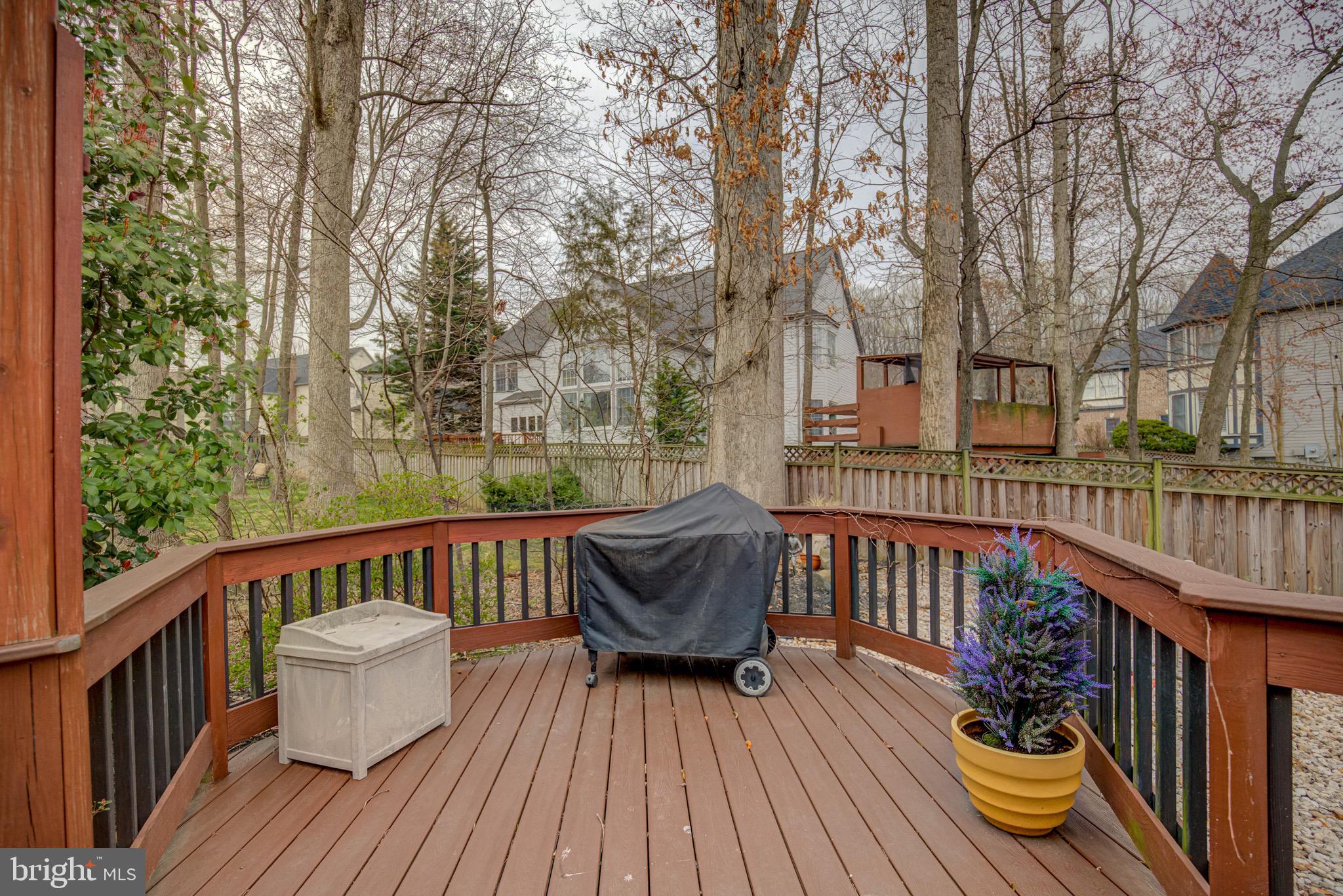 HAMPTON CHASE - Residential