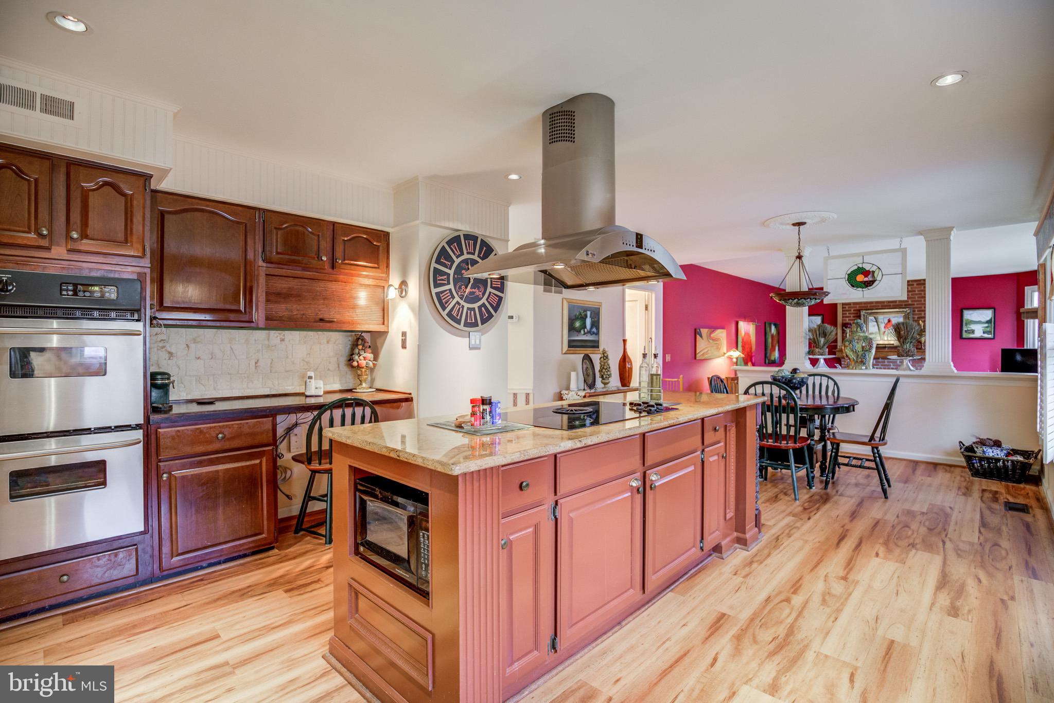 HAMPTON CHASE - Residential