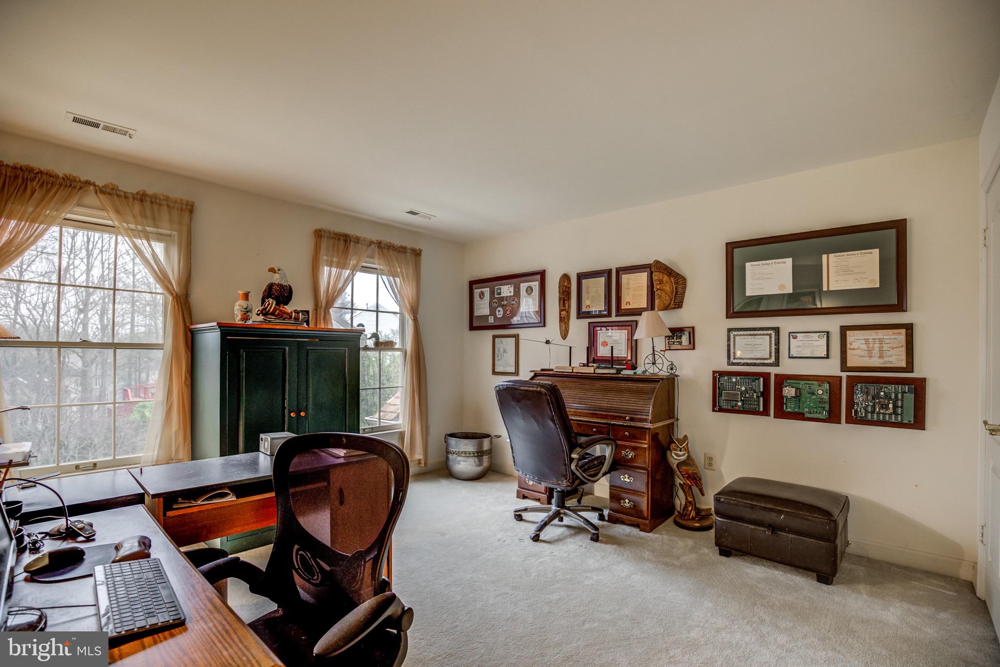 HAMPTON CHASE - Residential