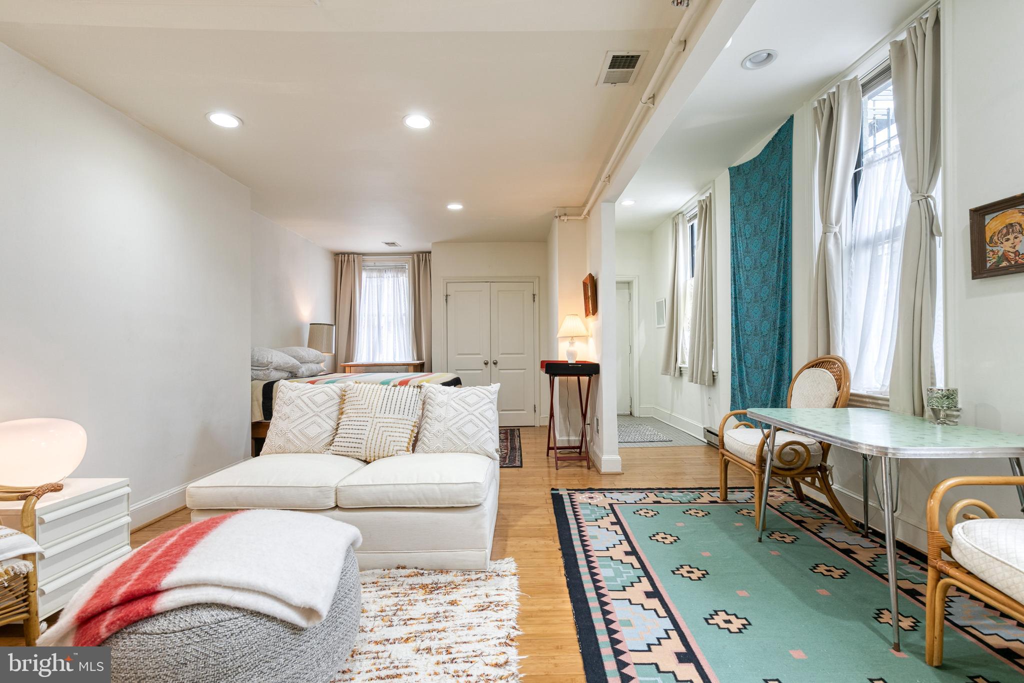 MOUNT VERNON PLACE HISTORIC DISTRICT - Residential