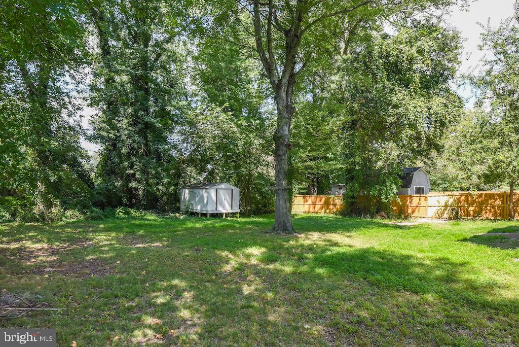 ENGLESIDE VILLAGE - Residential