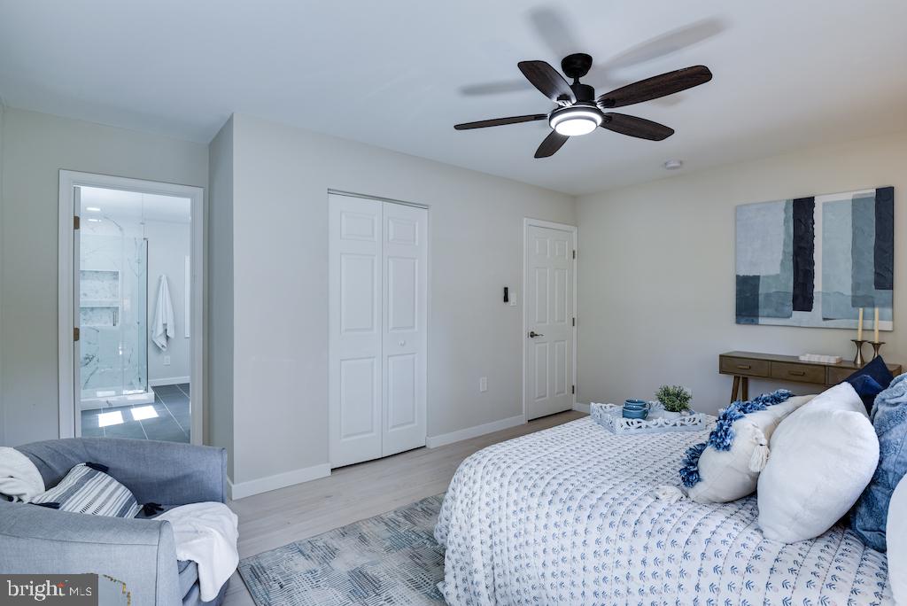 ENGLESIDE VILLAGE - Residential