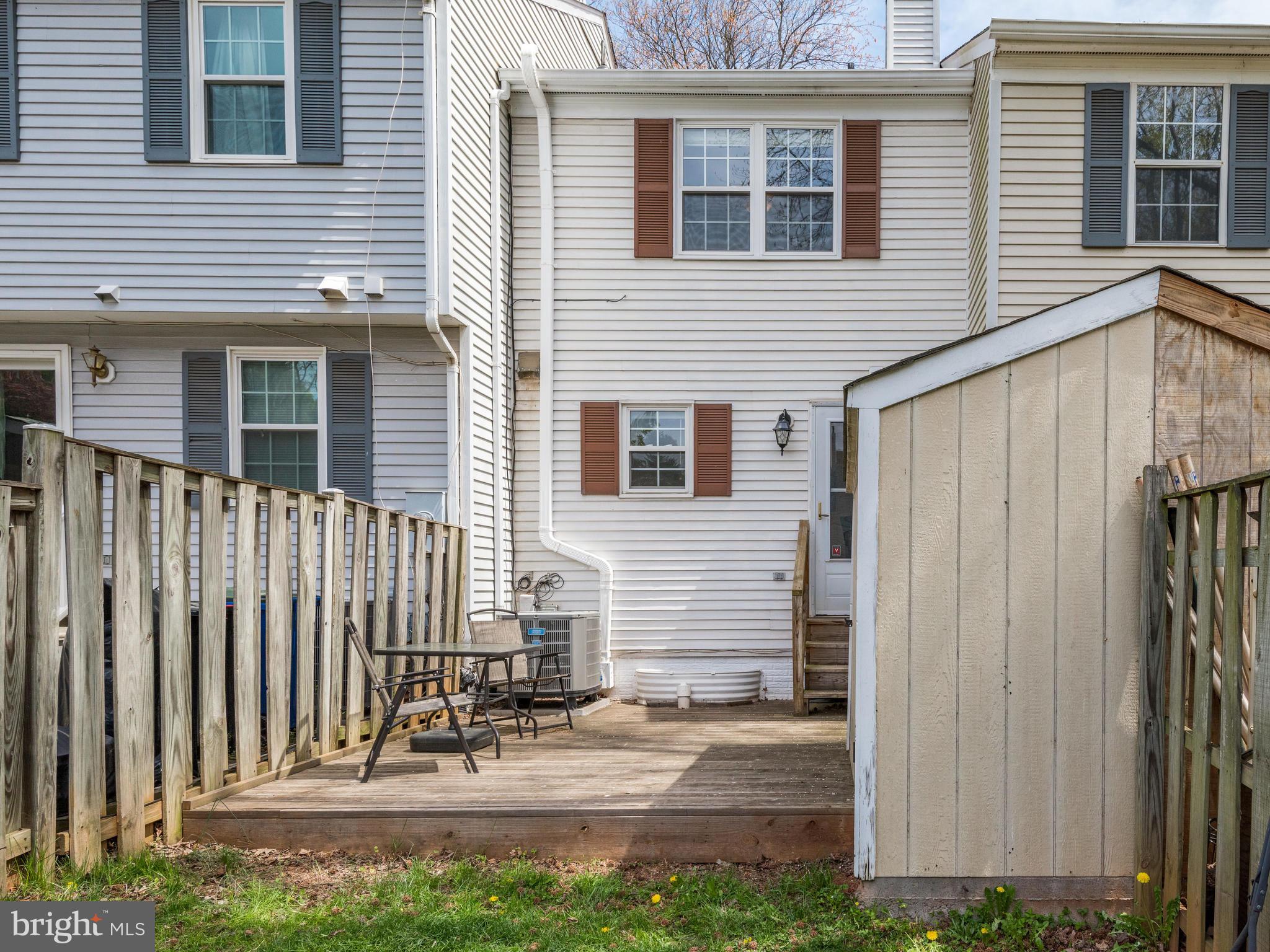 COUNTRYSIDE - Residential