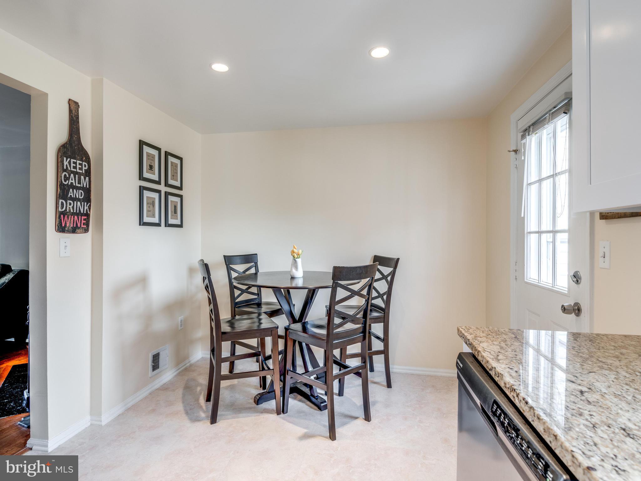 COUNTRYSIDE - Residential