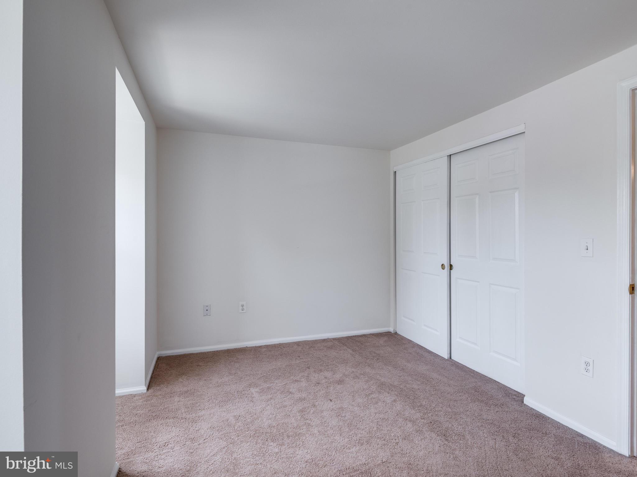 COUNTRYSIDE - Residential