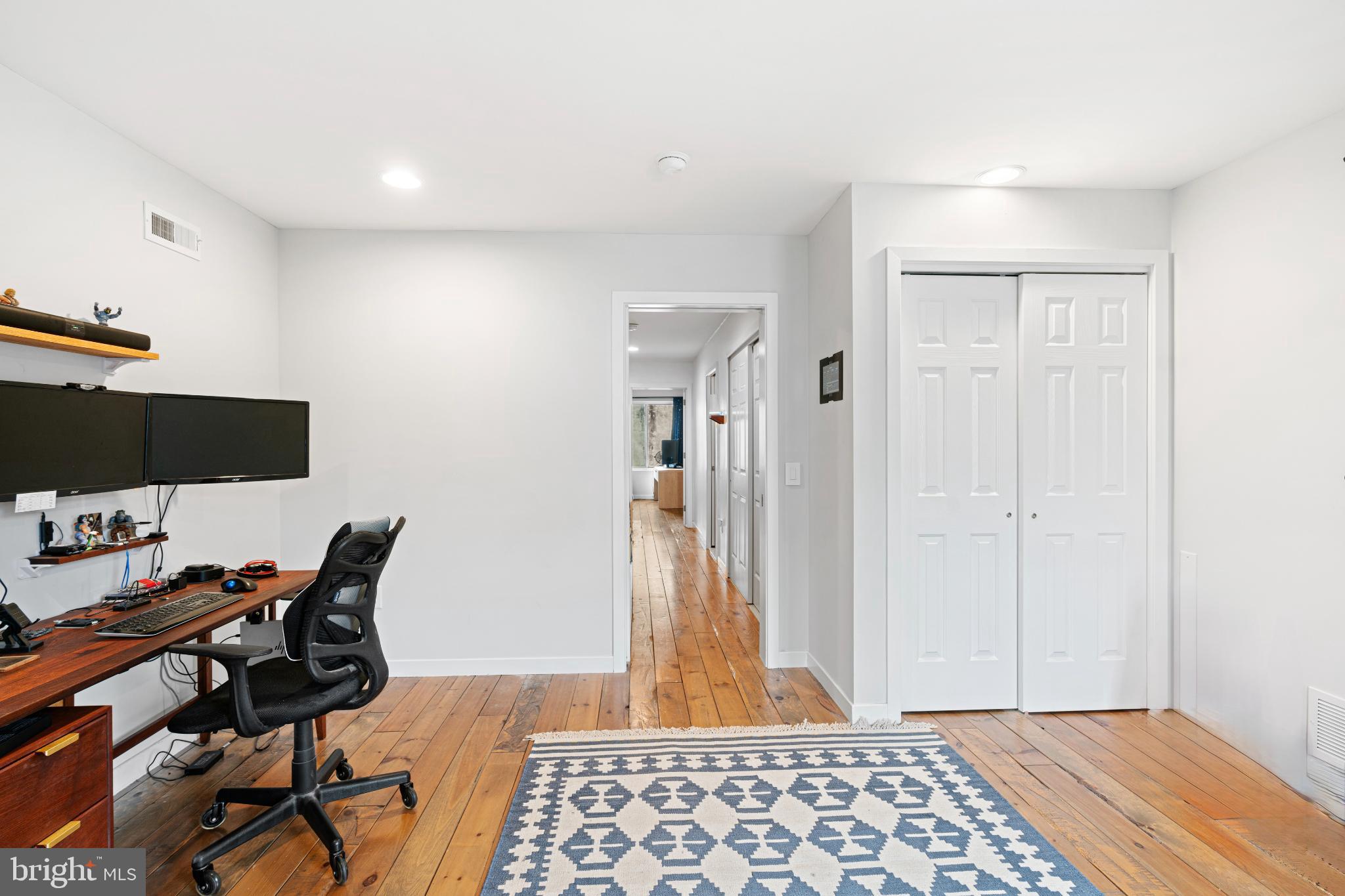 KENSINGTON - Residential