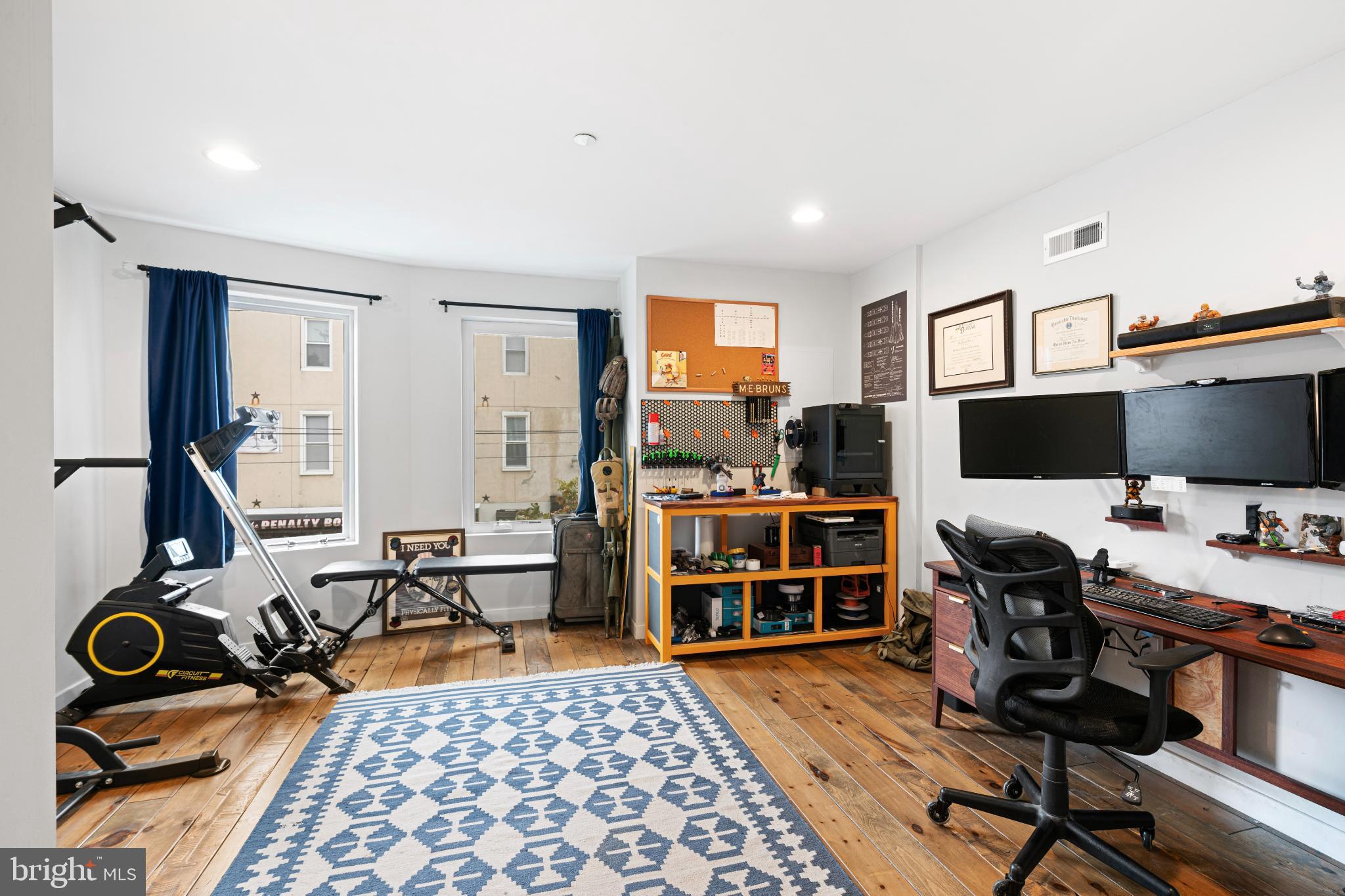 KENSINGTON - Residential