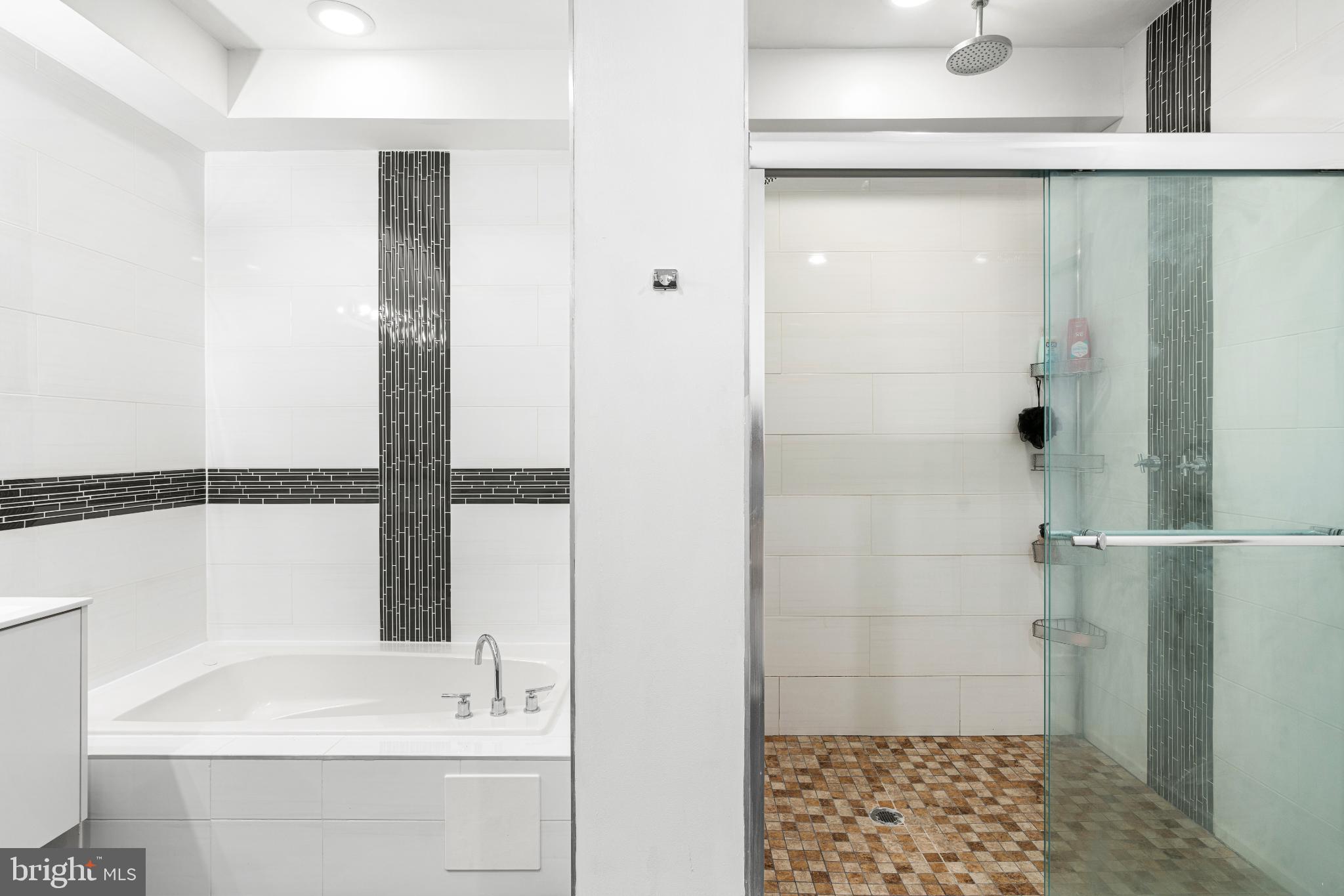 KENSINGTON - Residential