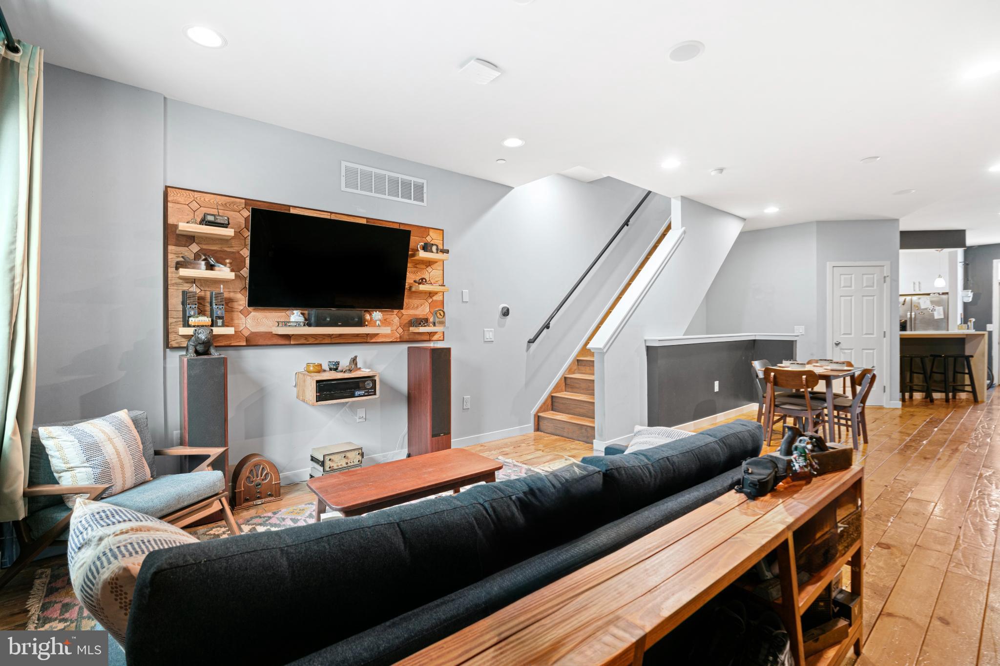 KENSINGTON - Residential