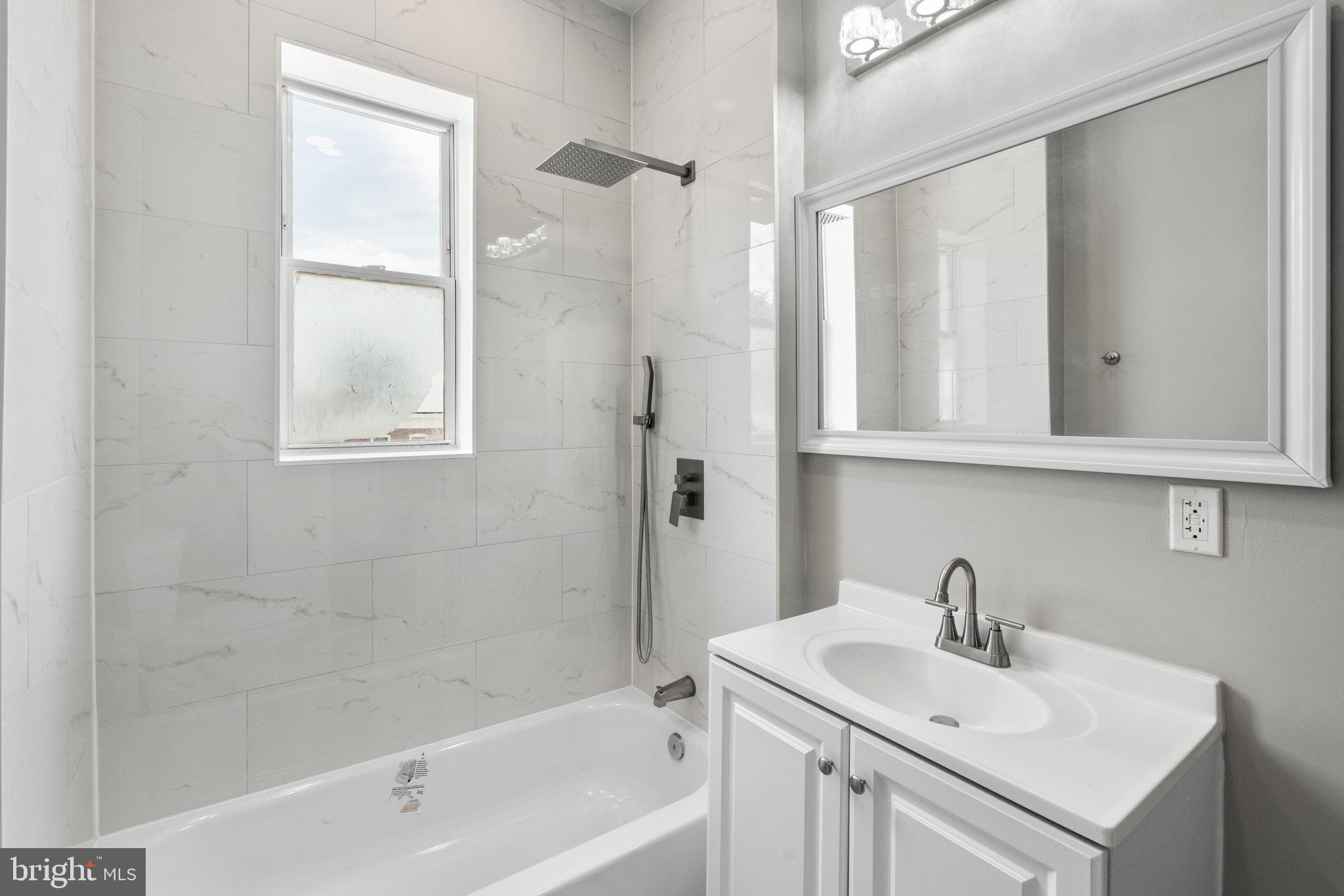 COLD SPRING NEWTOWN - Residential