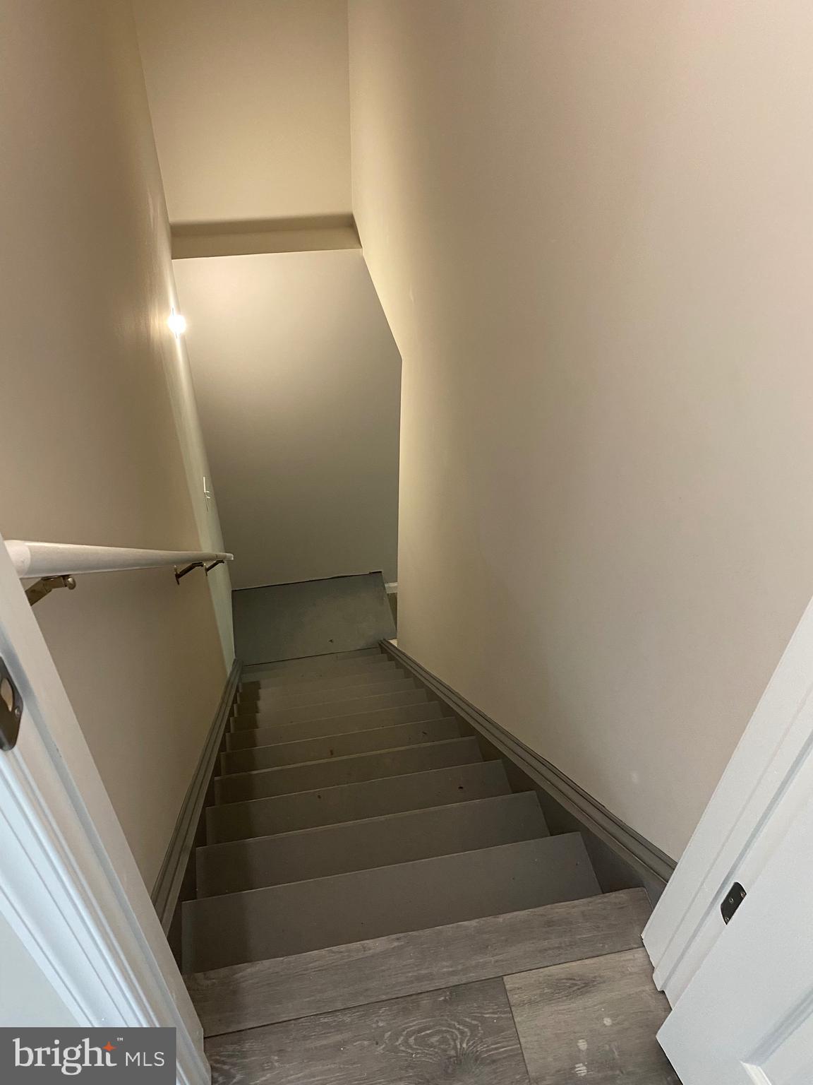 CRESTMONT - Residential