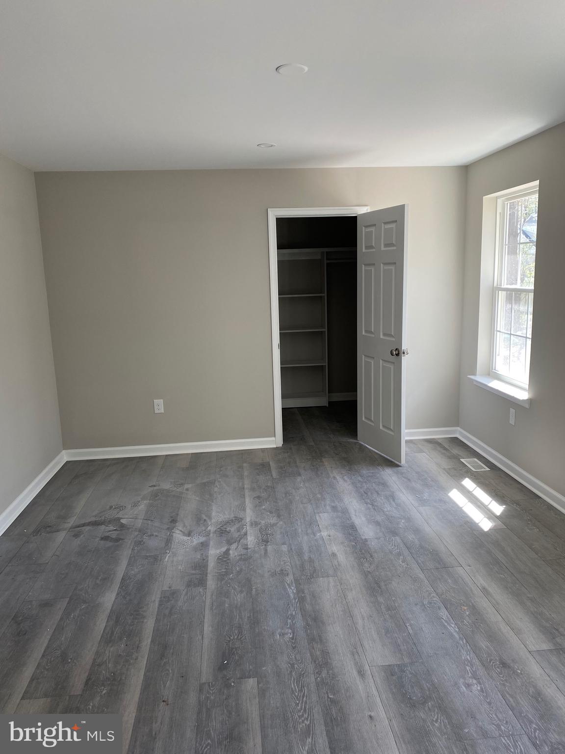 CRESTMONT - Residential