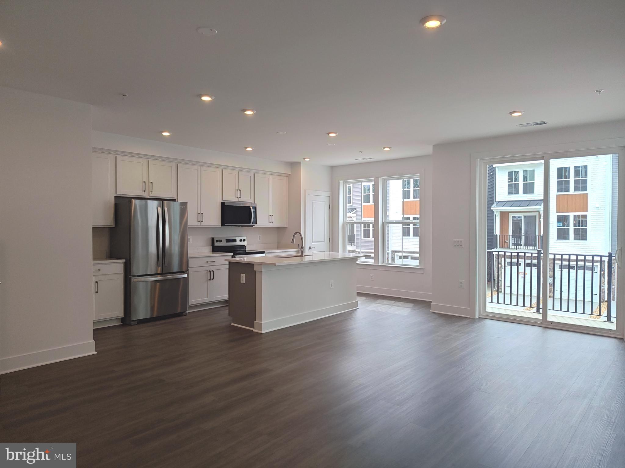 EMBREY MILL - Residential