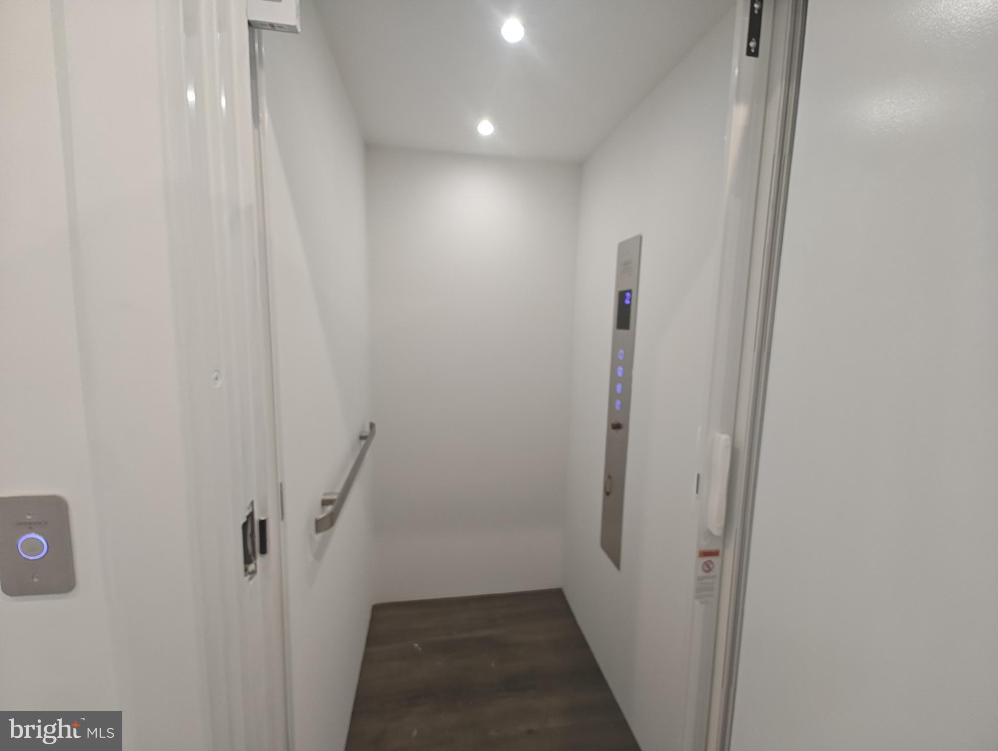 EMBREY MILL - Residential
