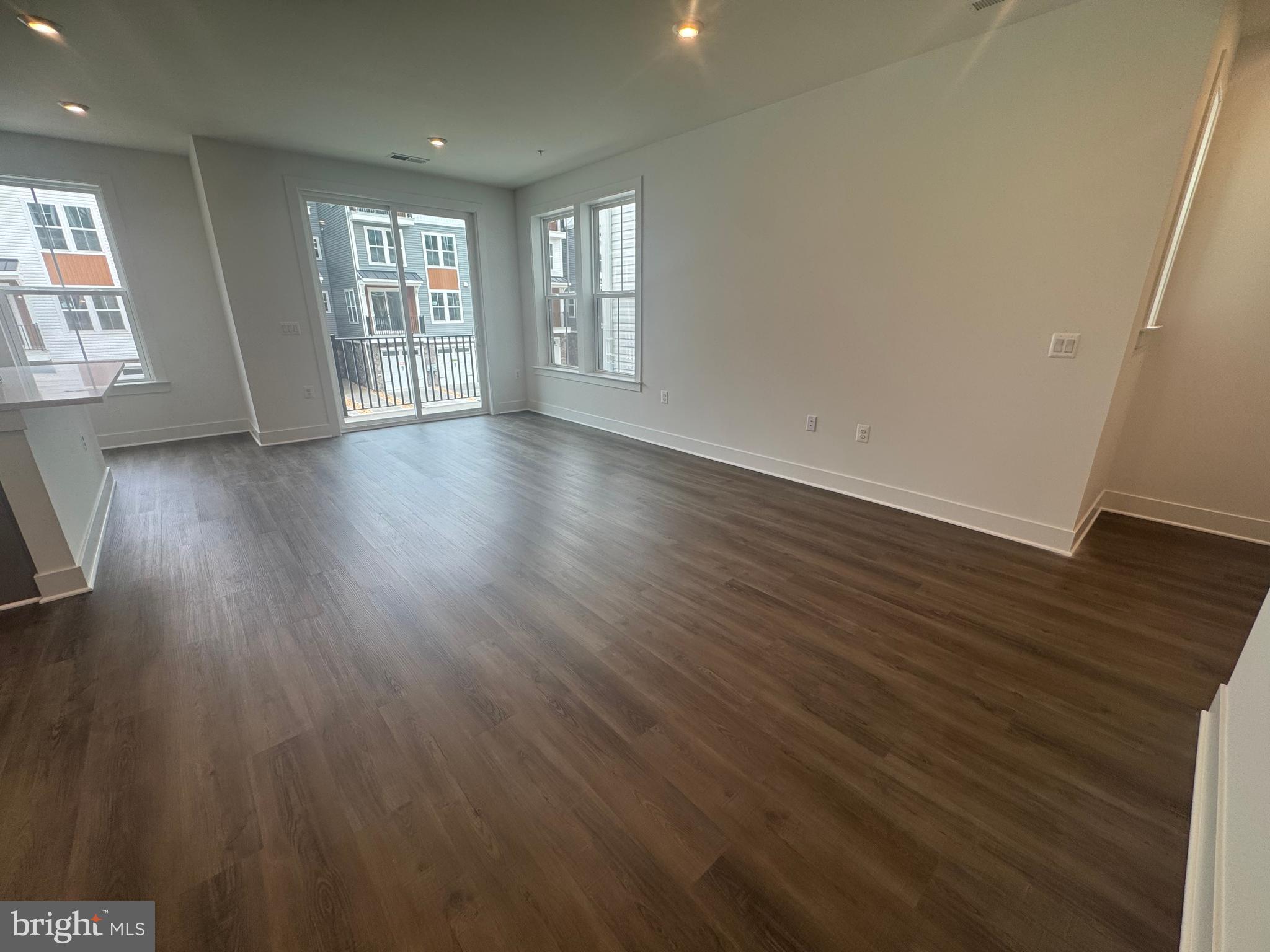 EMBREY MILL - Residential