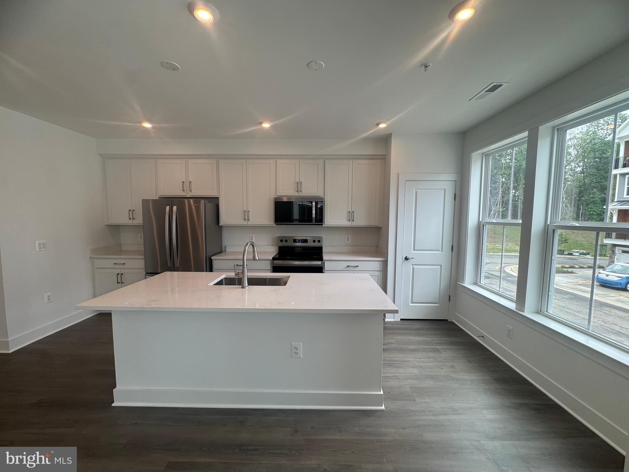 EMBREY MILL - Residential