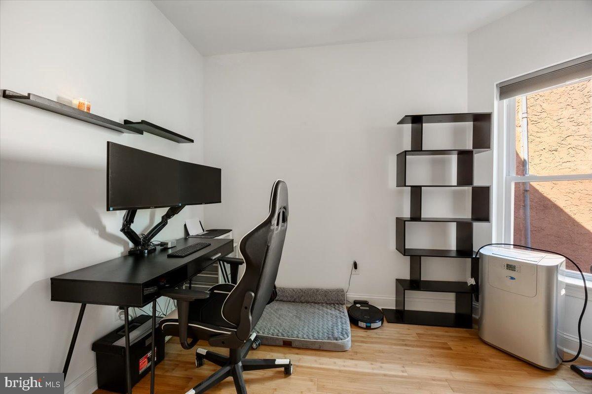 WEST PHILADELPHIA - Residential