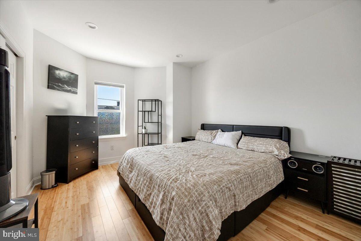 WEST PHILADELPHIA - Residential