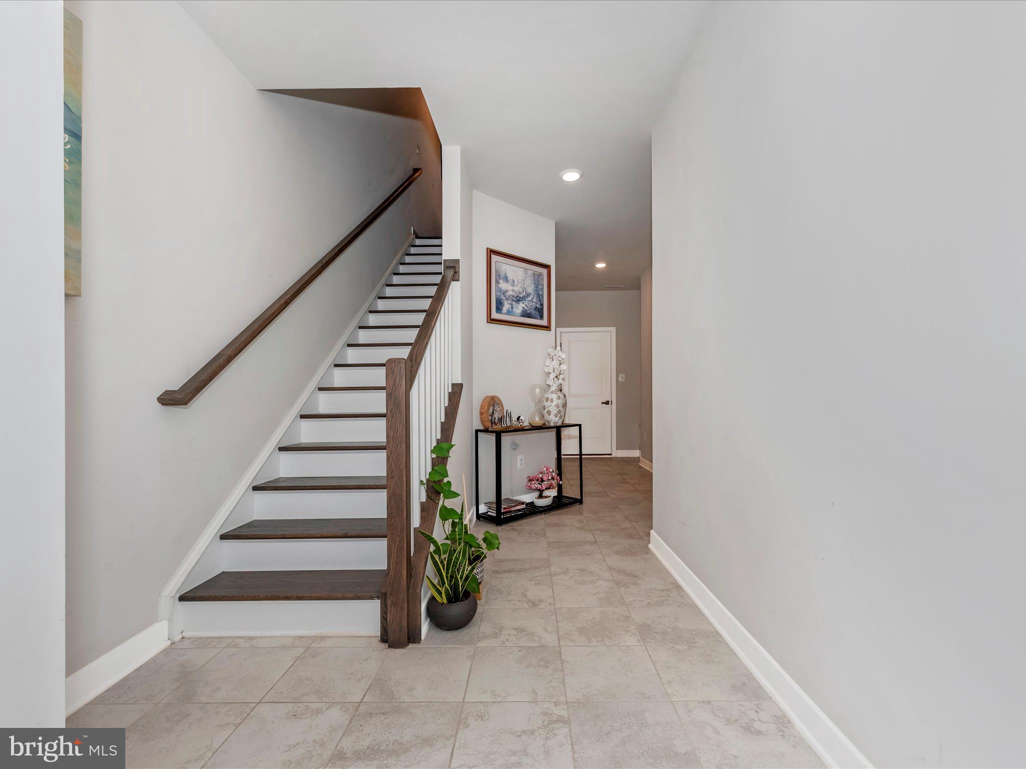 LANDSDALE - Residential Lease