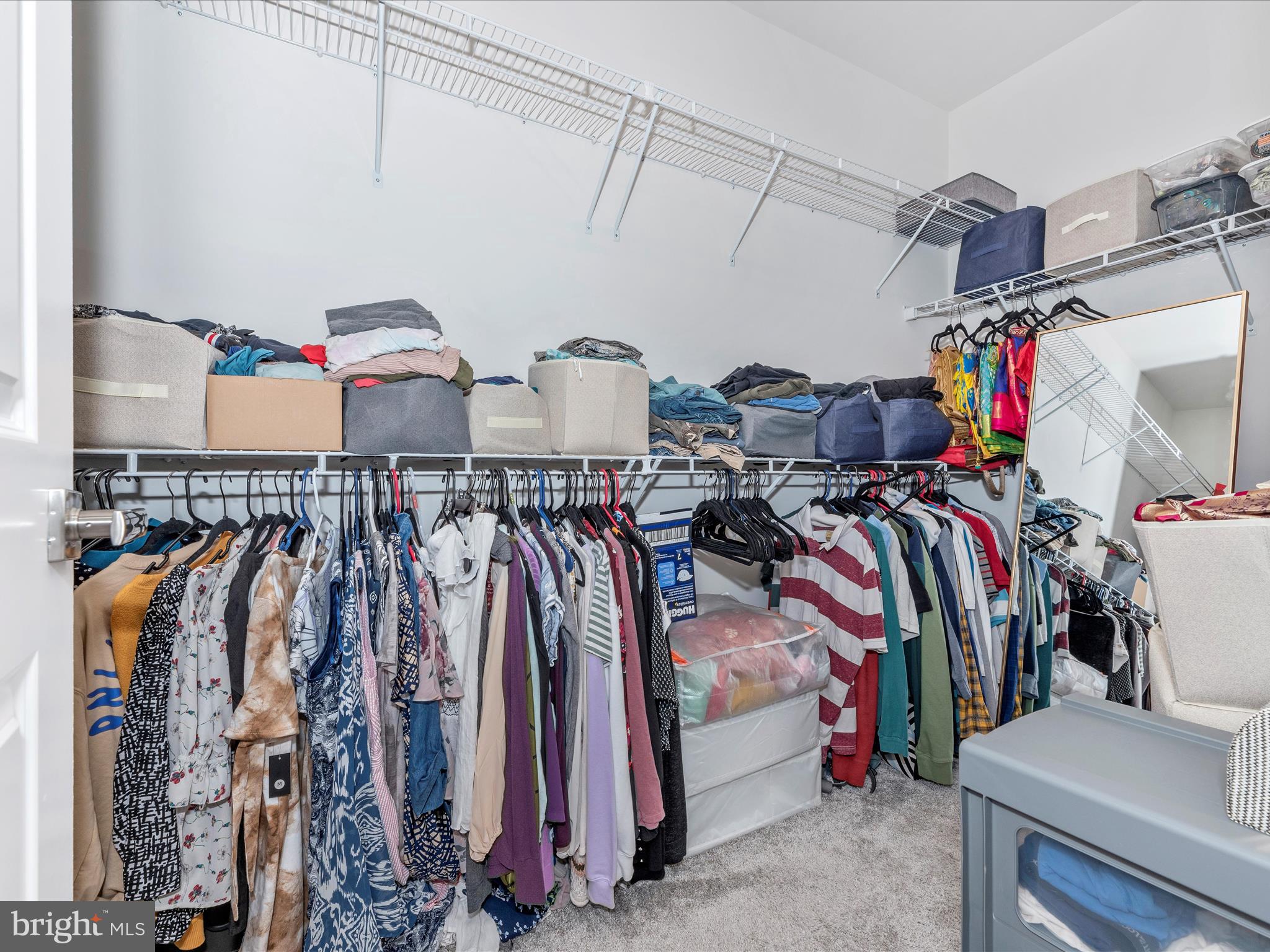 LANDSDALE - Residential Lease