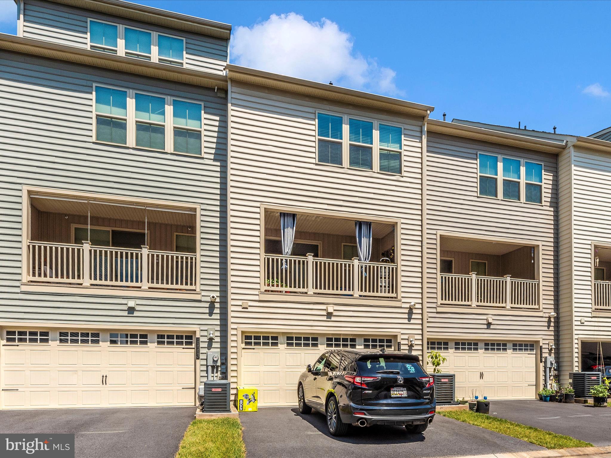 LANDSDALE - Residential Lease