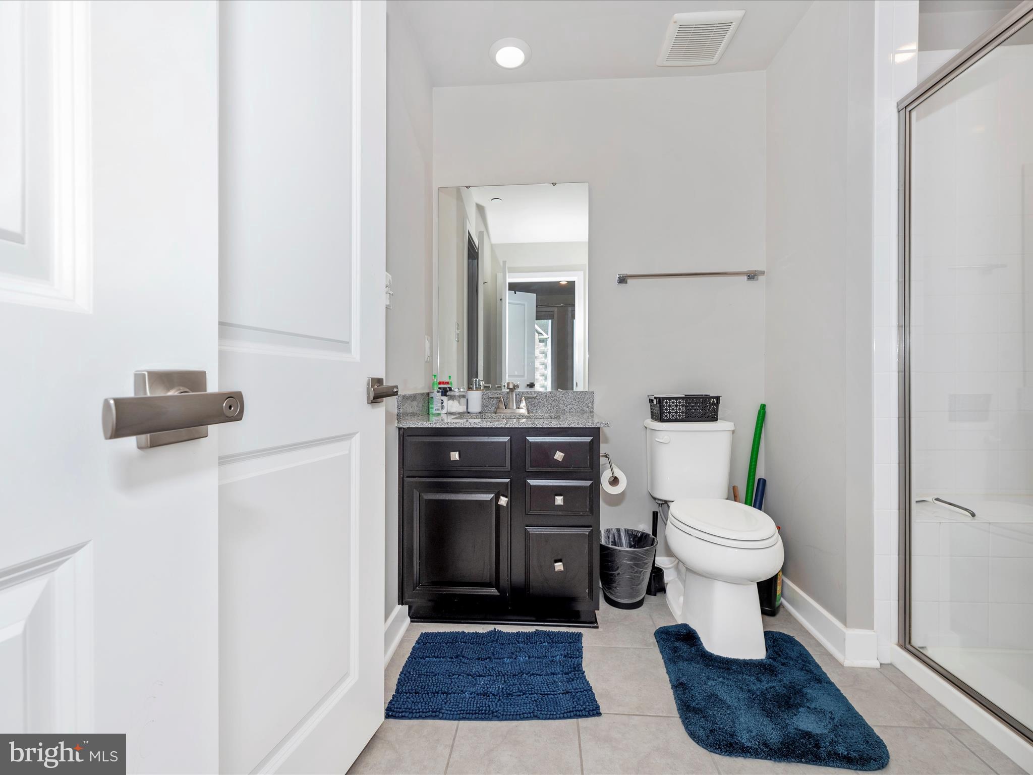 LANDSDALE - Residential Lease