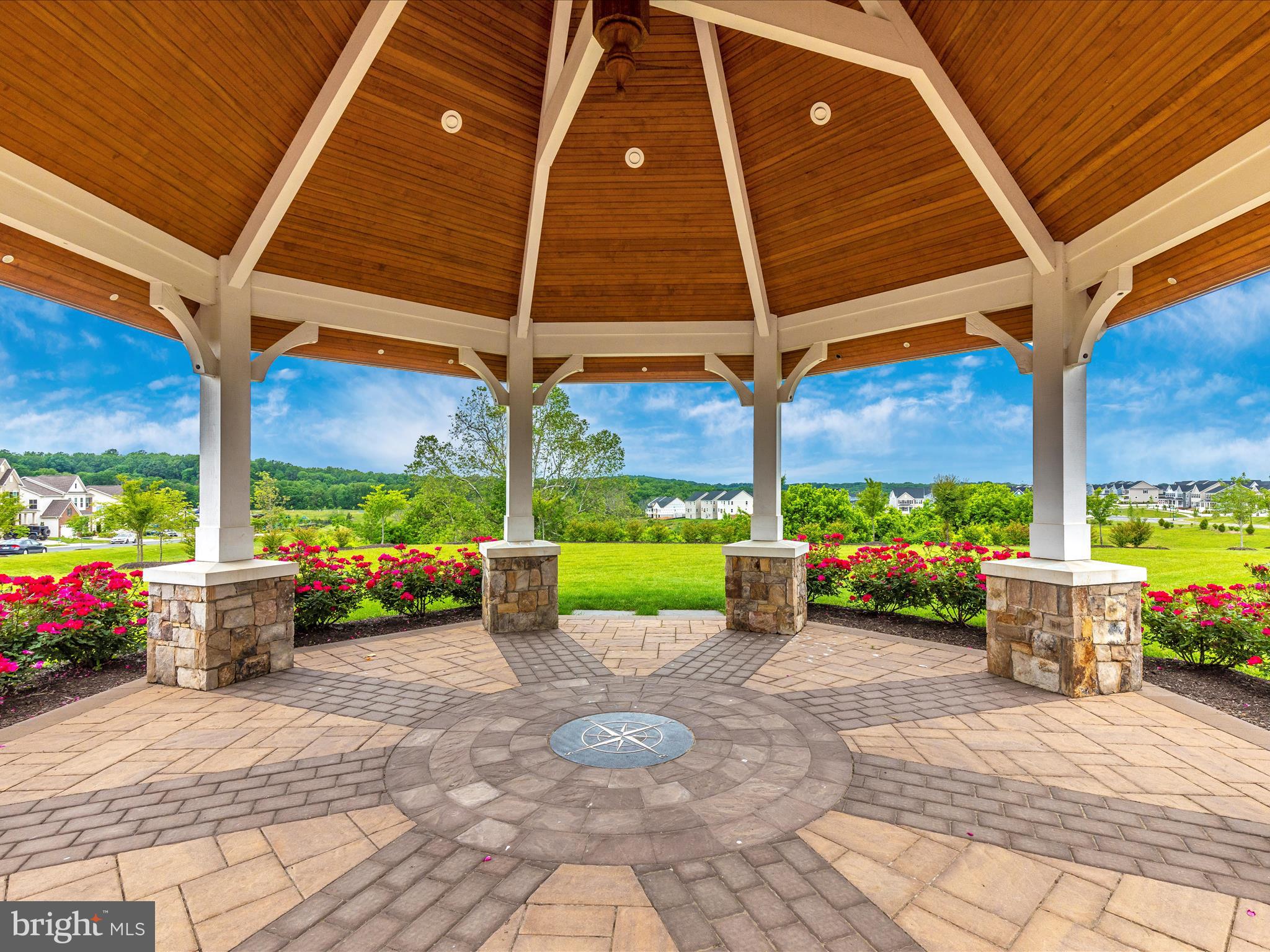 LANDSDALE - Residential Lease