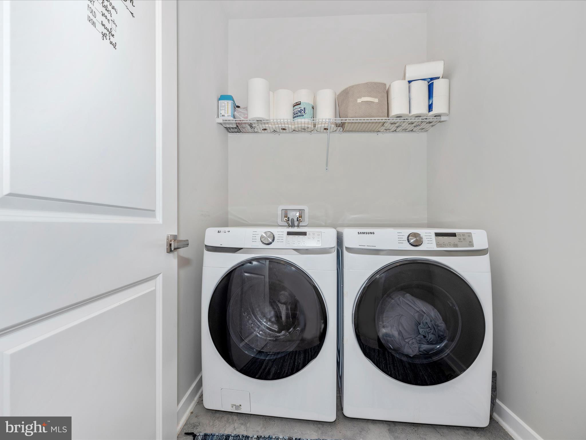 LANDSDALE - Residential Lease