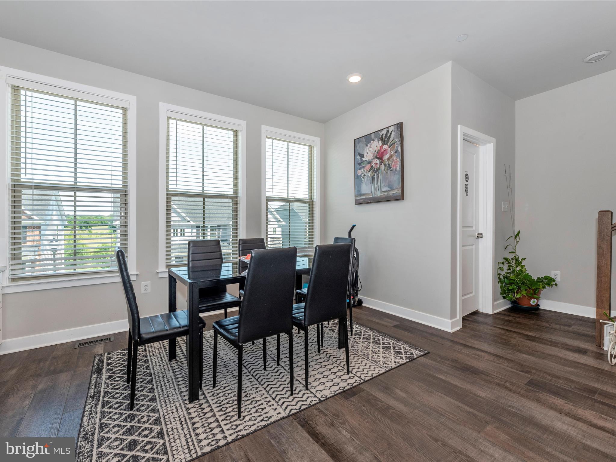 LANDSDALE - Residential Lease