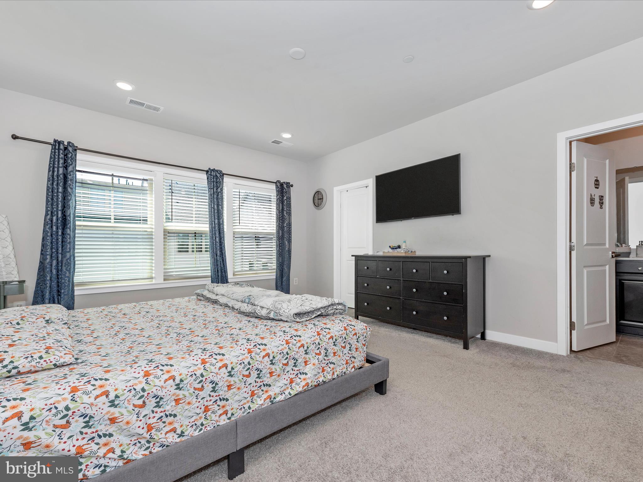 LANDSDALE - Residential Lease