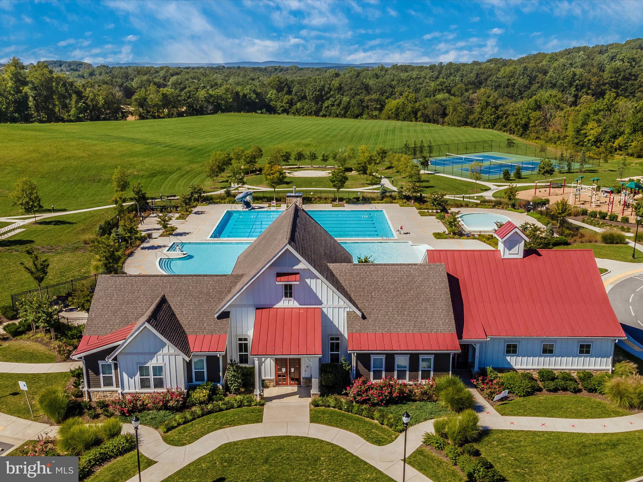 LANDSDALE - Residential Lease