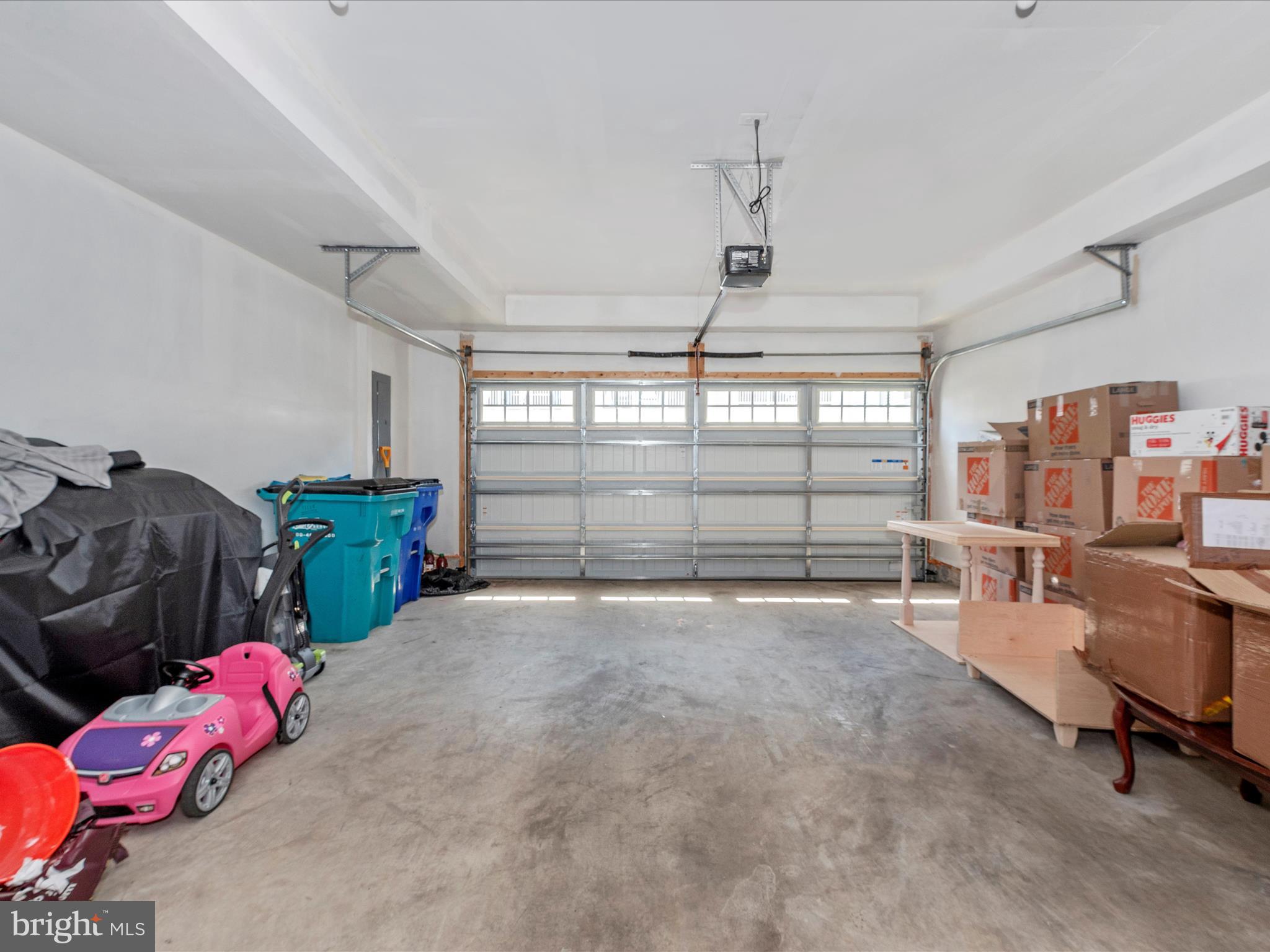 LANDSDALE - Residential Lease