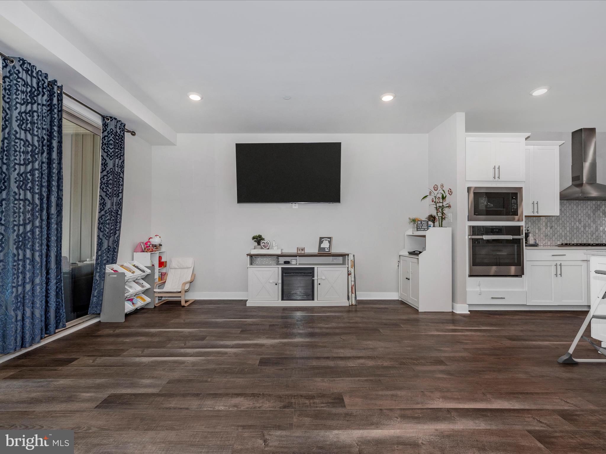 LANDSDALE - Residential Lease