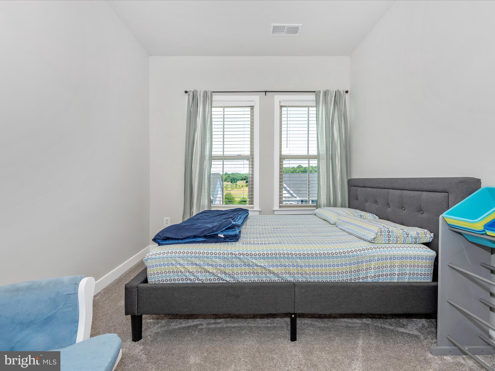 LANDSDALE - Residential Lease