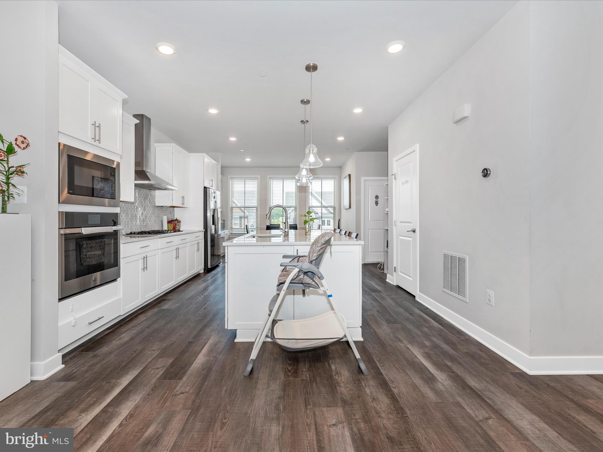 LANDSDALE - Residential Lease