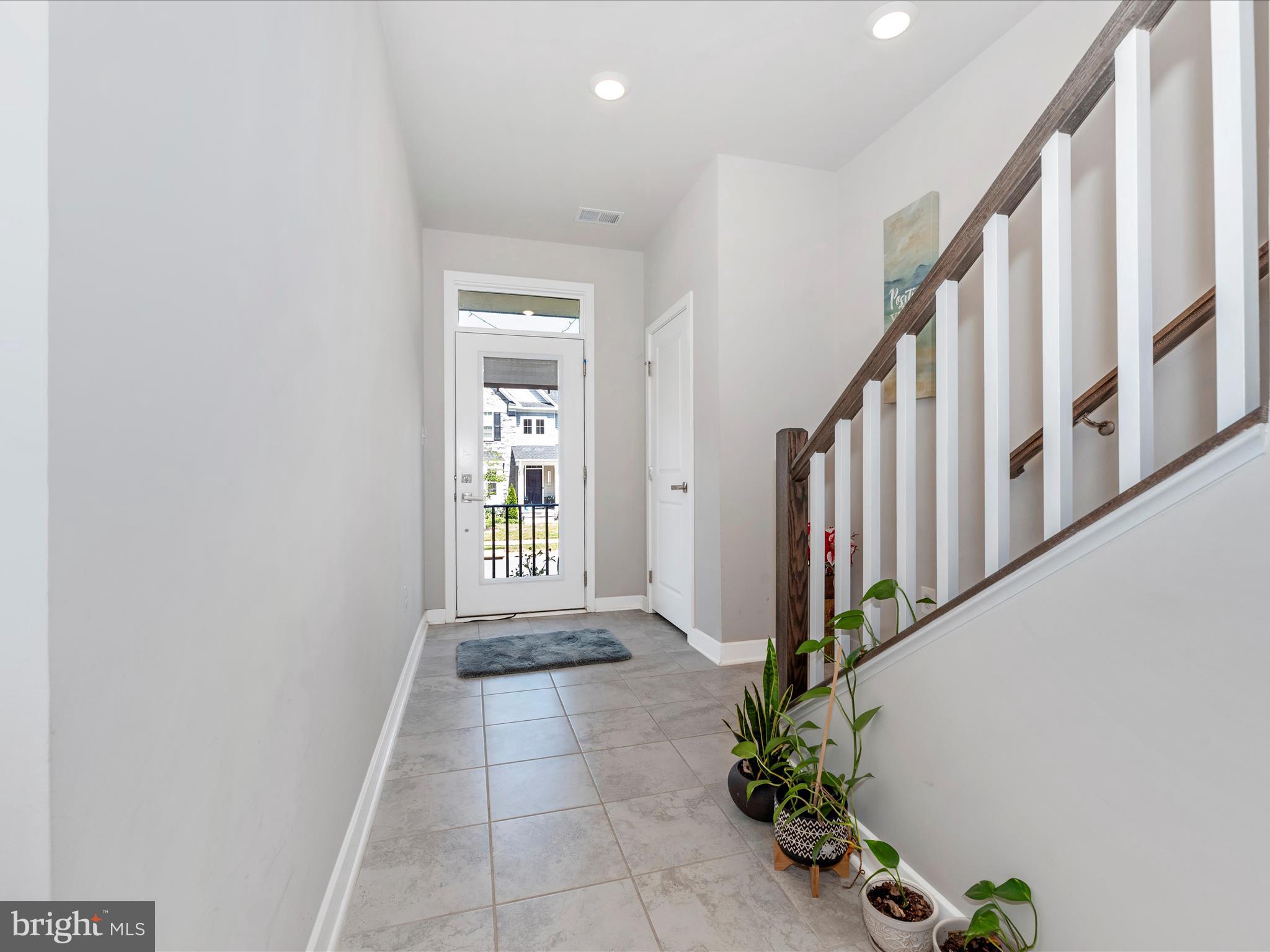 LANDSDALE - Residential Lease